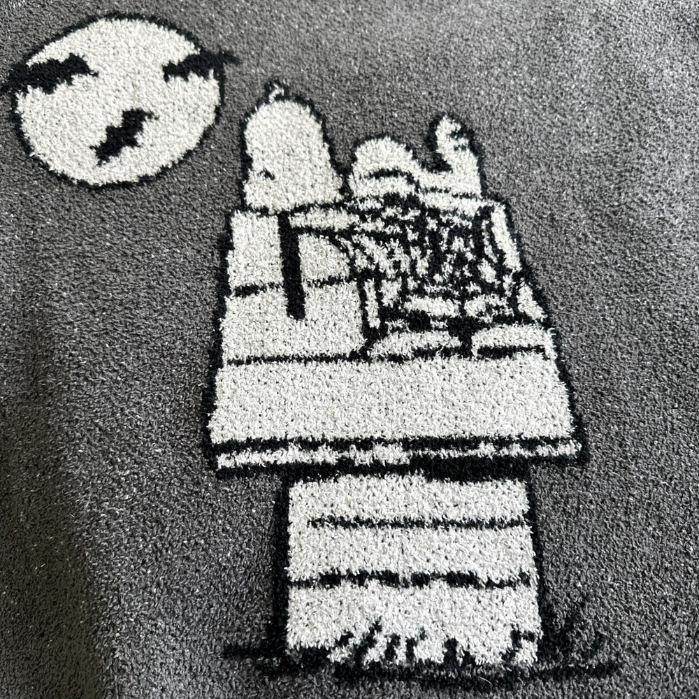 Snoopy Throw Sweater Blanket Peanuts Collectible Gray Berkshire Halloween Moon